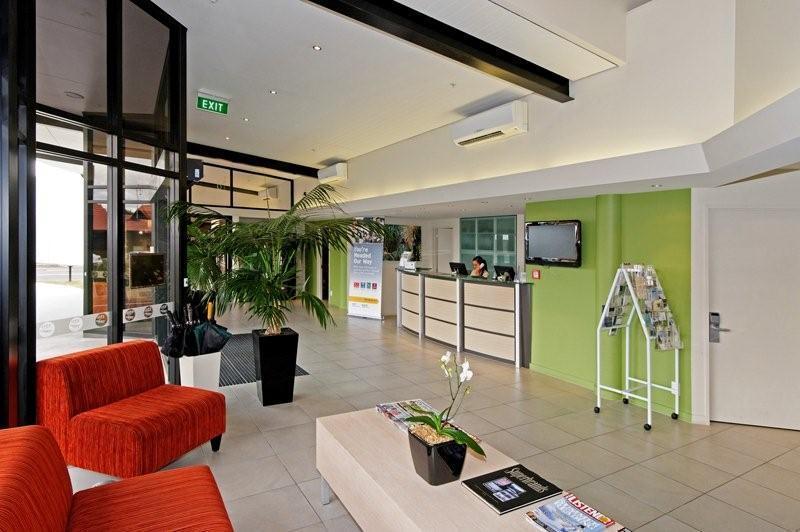 Quality Hotel Lincoln Green Auckland Interior photo